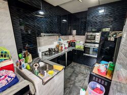 Blk 559 Jurong West Street 42 (Jurong West), HDB 5 Rooms #570184191